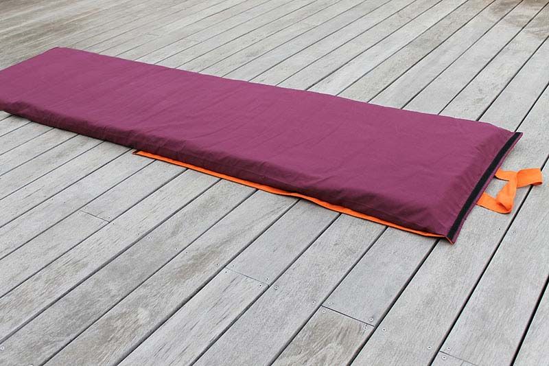 futon utilisé comme matelas de yoga