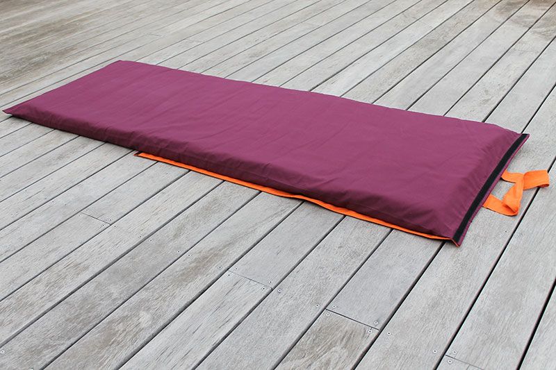 tapis futon utilisé comme matelas de yoga